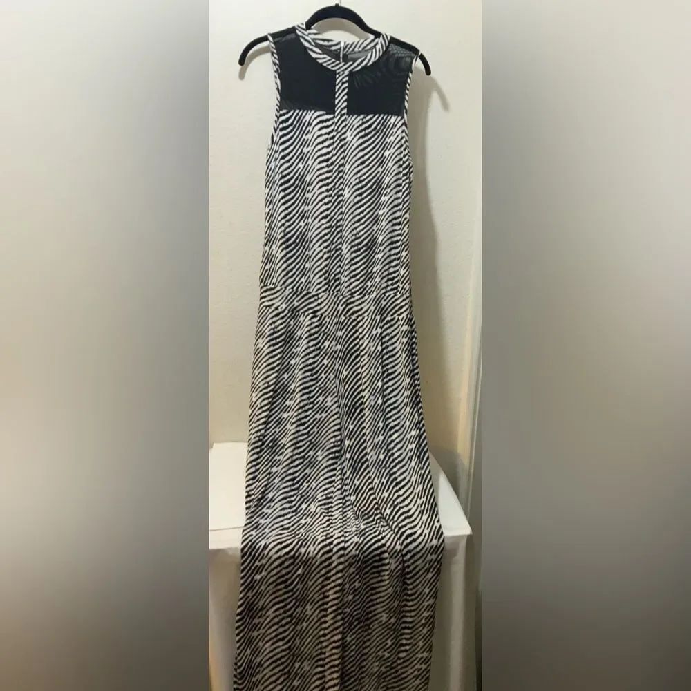 Tart | Black white  Print Sleeveless Jumpsuit size M